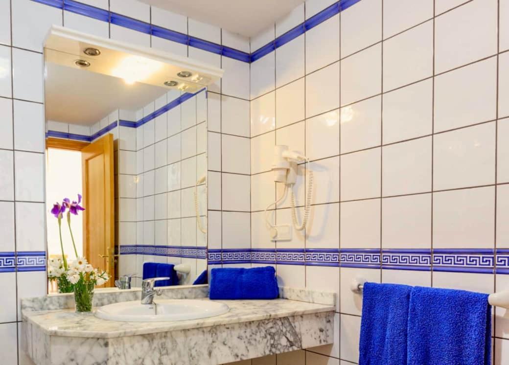 Apartamento Sa Varadero 2D Vista Mare Laterale Apartment Es Pujols Bagian luar foto
