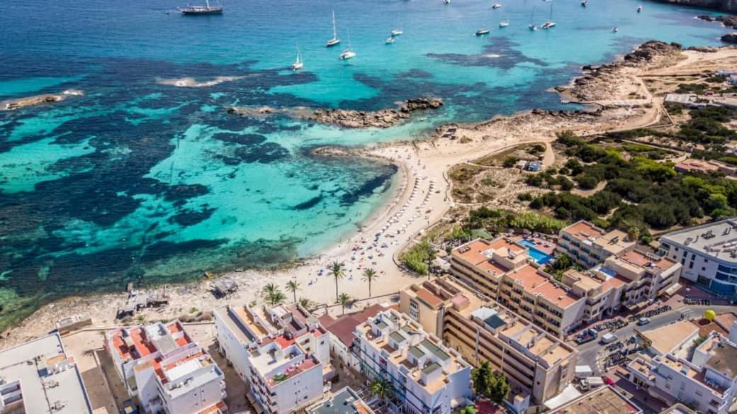 Apartamento Sa Varadero 2D Vista Mare Laterale Apartment Es Pujols Bagian luar foto